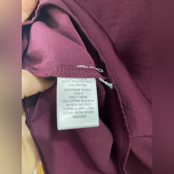 Women's Lantern Sleeve Tunic Blouse Flowy Tieing V Neck Loose Wine Color Size S - Picture 7 of 7